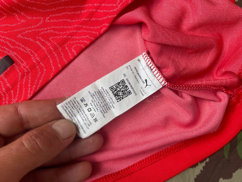 Puma Maillots de corps & Pantalons: 2018 Switzerland Puma Jersey World Cup Sz M – D'occasion à Lausanne par le_souk 5