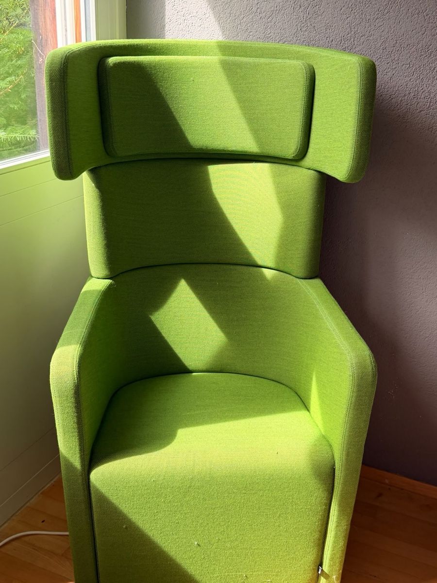 Sofas: Designer green single seater sofa big – Gebraucht aus langnau am albis von stanvrensburg 2