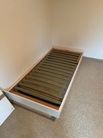 Bett 90x200
