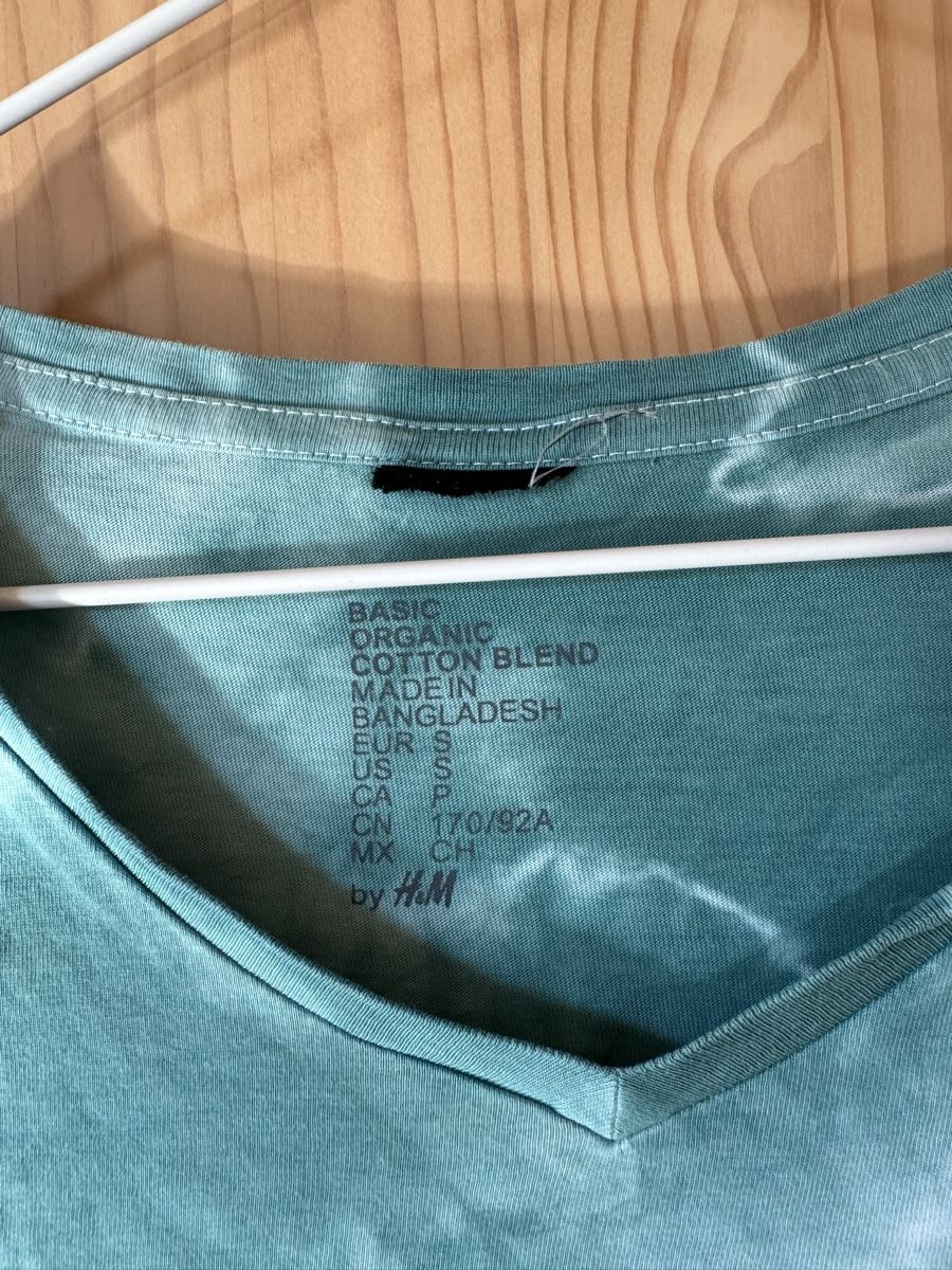 H&M T-Shirts: H&M Batik Shirt, Türkis, Grösse S – Gebraucht aus Hergiswil NW von kaufe_bei_kaufmann 1