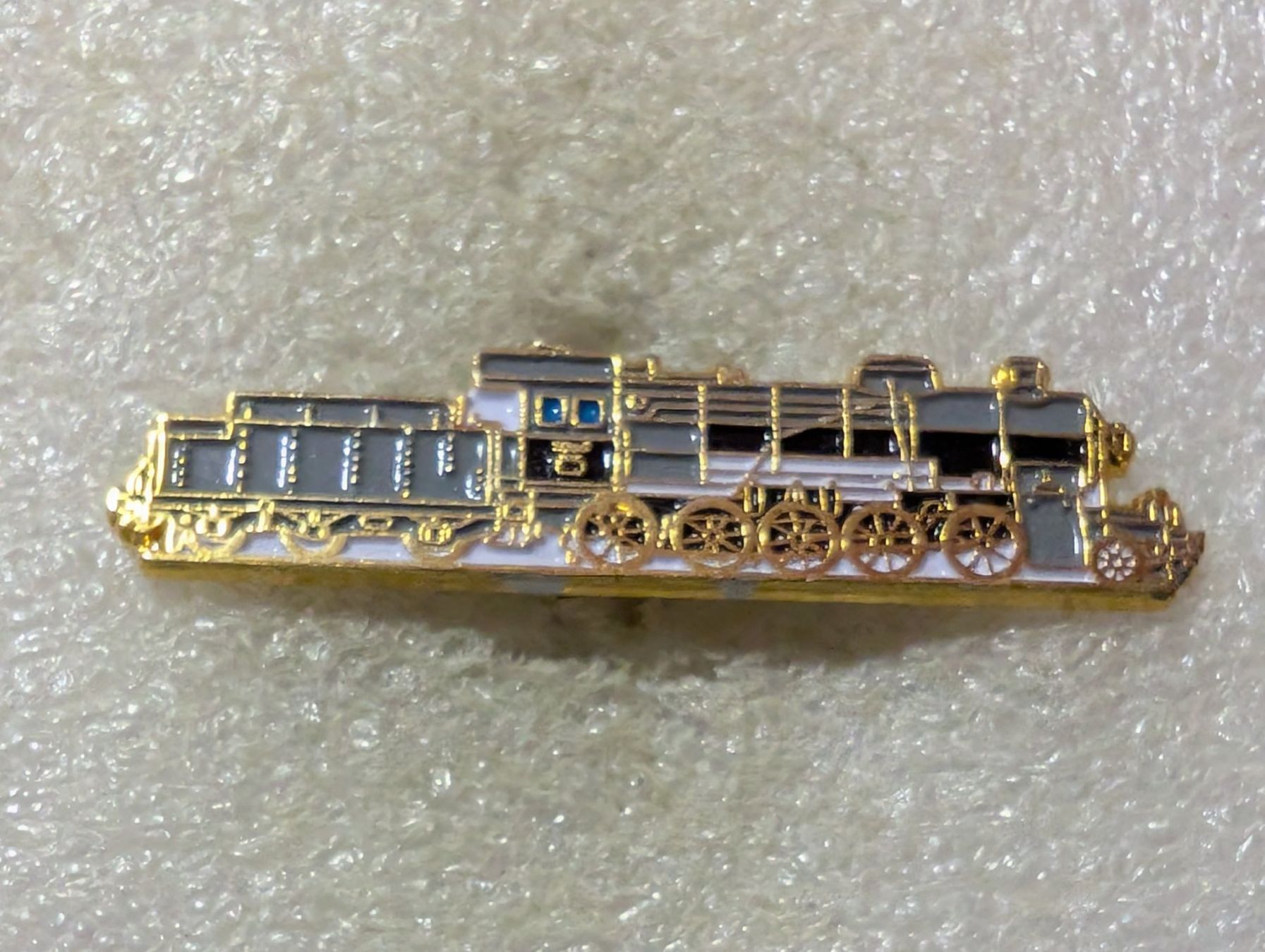 Placchette & Badge: Ansteckpin 178: Eisenbahn – Usato da Oppligen venduto da Pin-Fall-Shop
