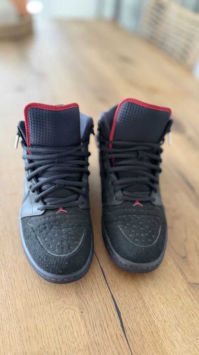 Jordan Scarpe da uomo: Nike Air Jordan 1 Retro '99 "Bred" – Usato da Paudex venduto da Its_sorayadasilva 1