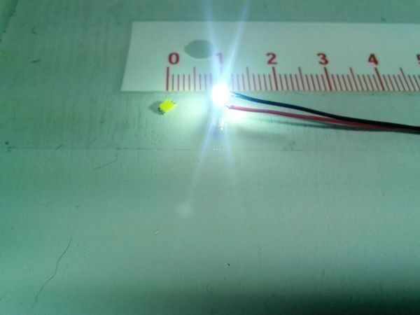 Componenti elettronici: LED SMD 1206, kaltweiss, 100Stk – Nuovo (secondo la descrizione) da Luzern venduto da Salefactory 1