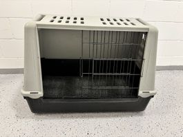 Stabile Transportbox für Hunde oder Katzen