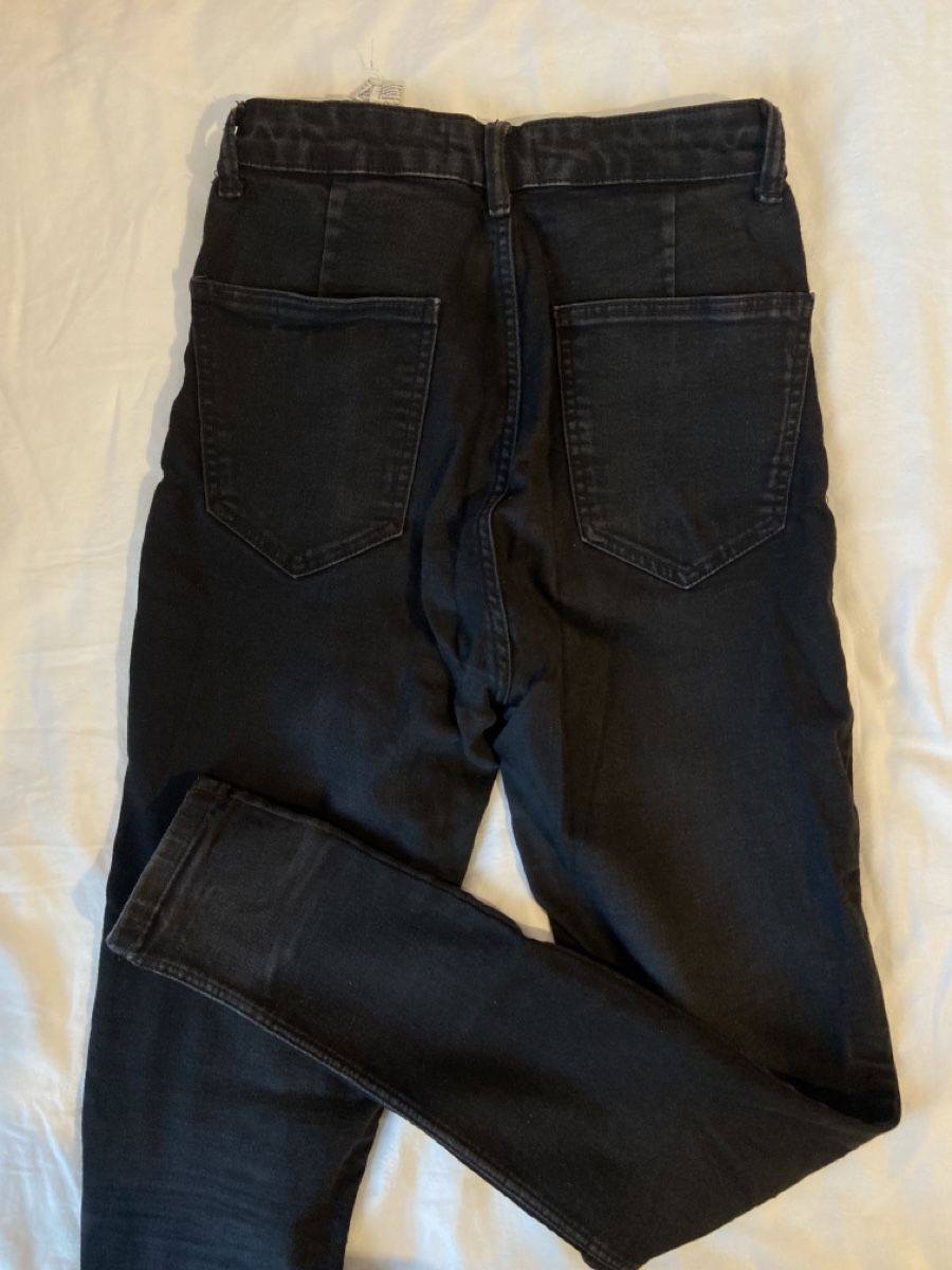 Zara Jeans: Jeans noir slim Zara – Gebraucht aus Chêne-Bougeries von sor_9rzp 1