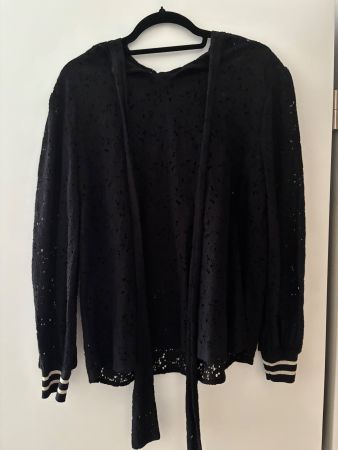 T-shirt noir, taille L