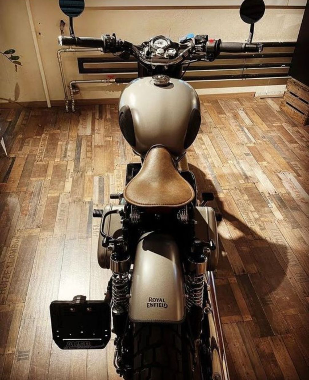 Enfield/Royal-Enfield Strasse: Royal Enfield Bullet 500 Classic | Bobber-Umbau. Top Zustand – Gebraucht aus Zürich von m_meier1981 1