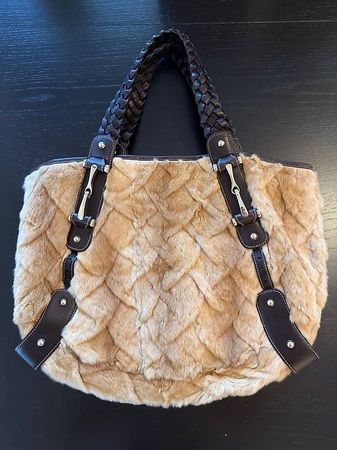 Gucci Pelham Tote  Fourrure de lapin  Authentique