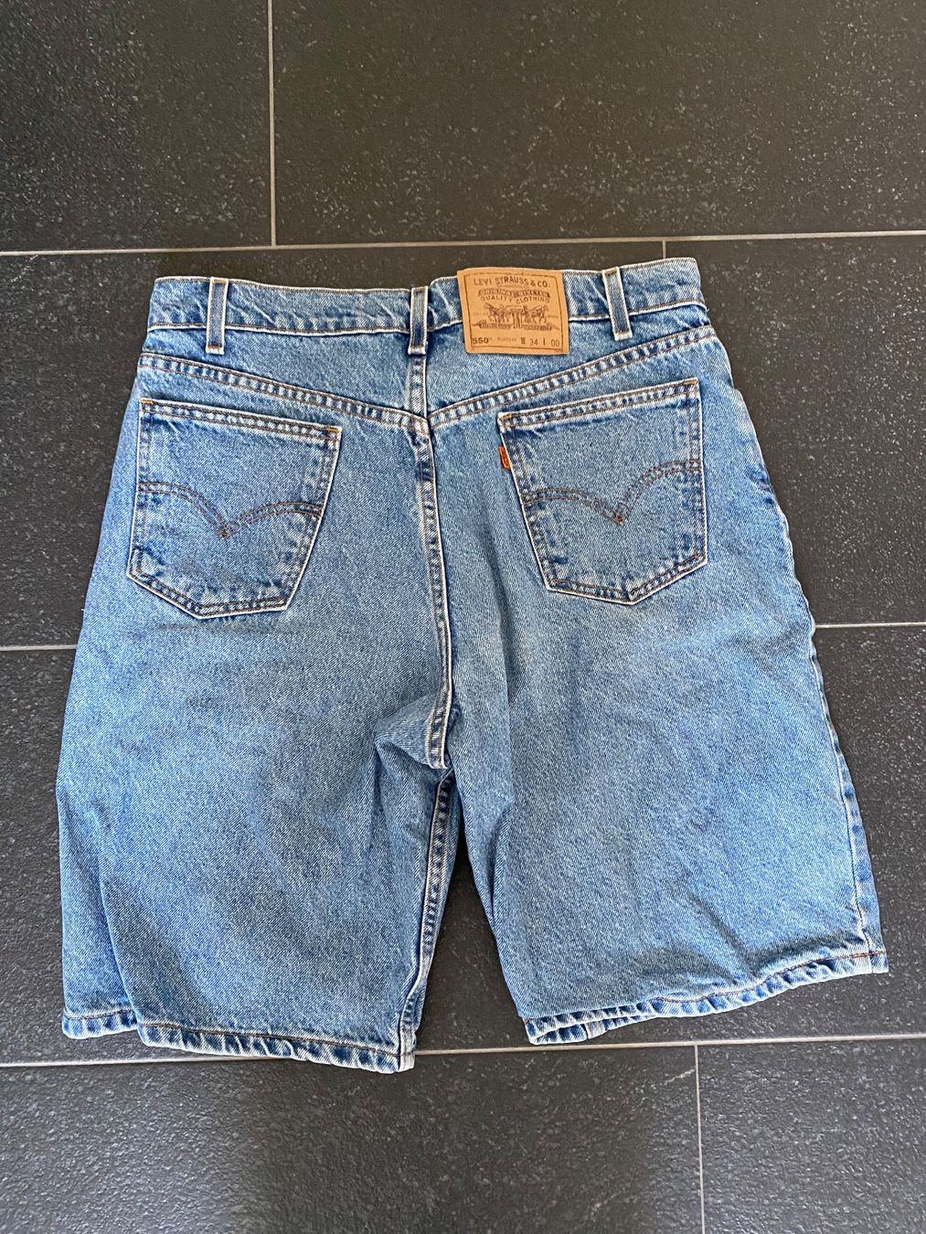 Levi's Hosen: Levis Shorts 550 – Gebraucht aus Lützelflüh-Goldb von flu_q9tg 1