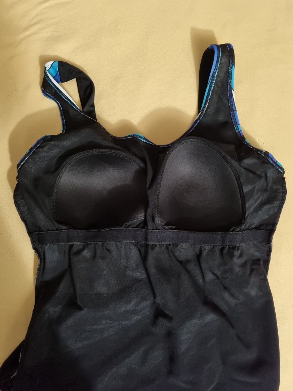 Badekleider & Bikinis: Badkleid – Neu (gemäss Beschreibung) aus Aesch BL von mutti04 2