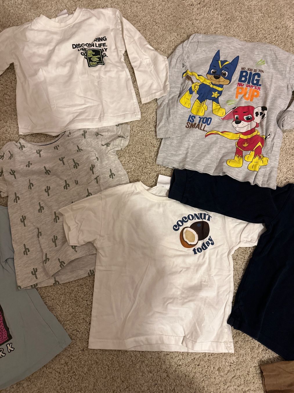 Lotti & Set di vestiti: T-Shirt 3/4 jahre 104 cm – Usato da Rapperswil BE venduto da aro_66tx 2