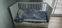 IKEA SMÅSTAD Babybett mit Schubladen  Komplett mit Gittern