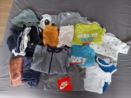 29 TEILIGES KLEIDERPAKET GR. 50/56