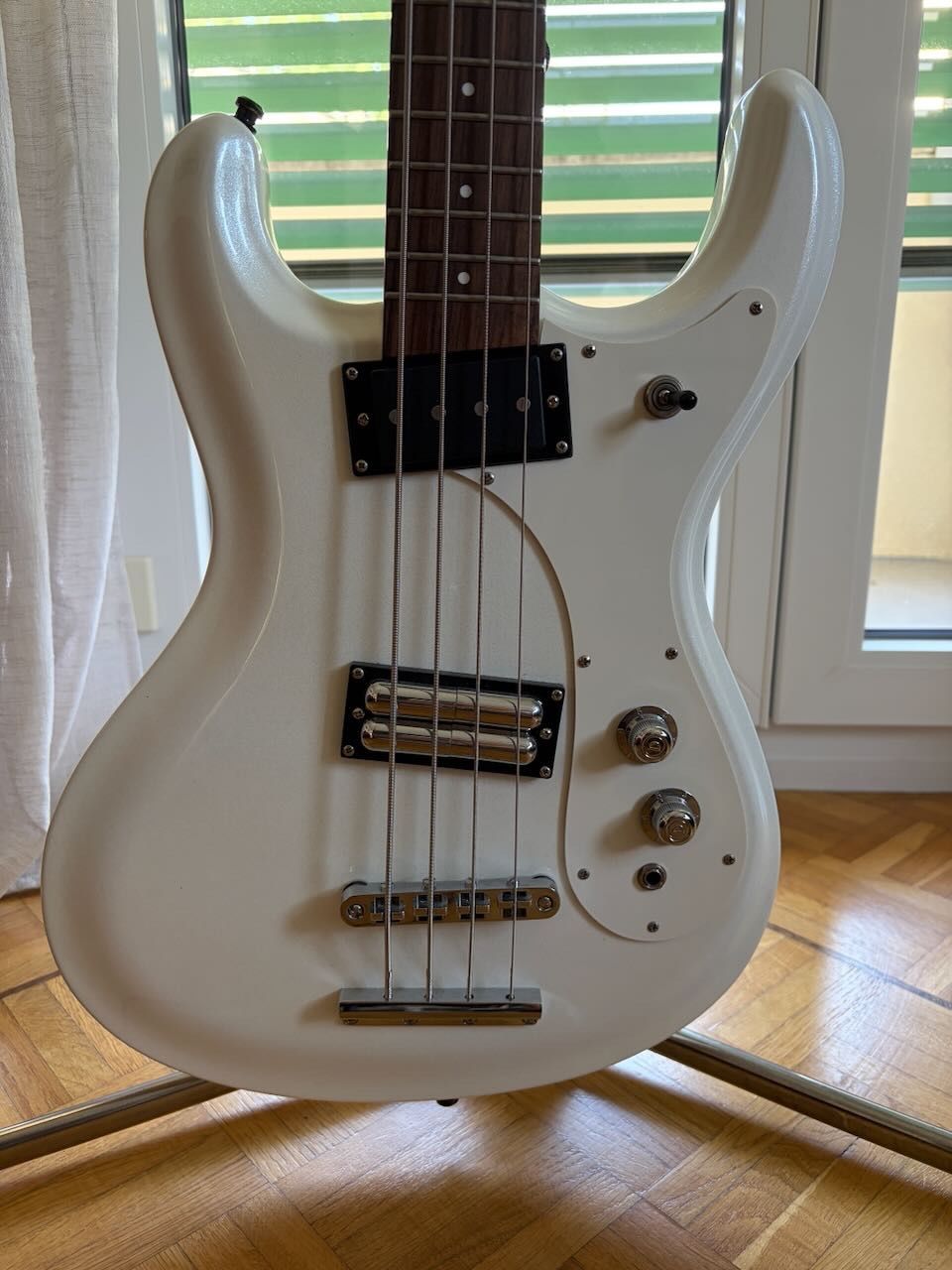 Danelectro Strumenti musicali: Danelectro 64 Bass - sehr selten – Usato da Fribourg venduto da Zimi81 7