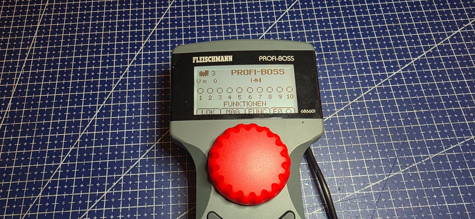 Fleischmann Modelleisenbahnen: FLEISCHMANN PROFI- BOSS 686601 DIGITAL CONTROLLER Spur HO/N – Gebraucht aus Hochfelden von Danizh0 2
