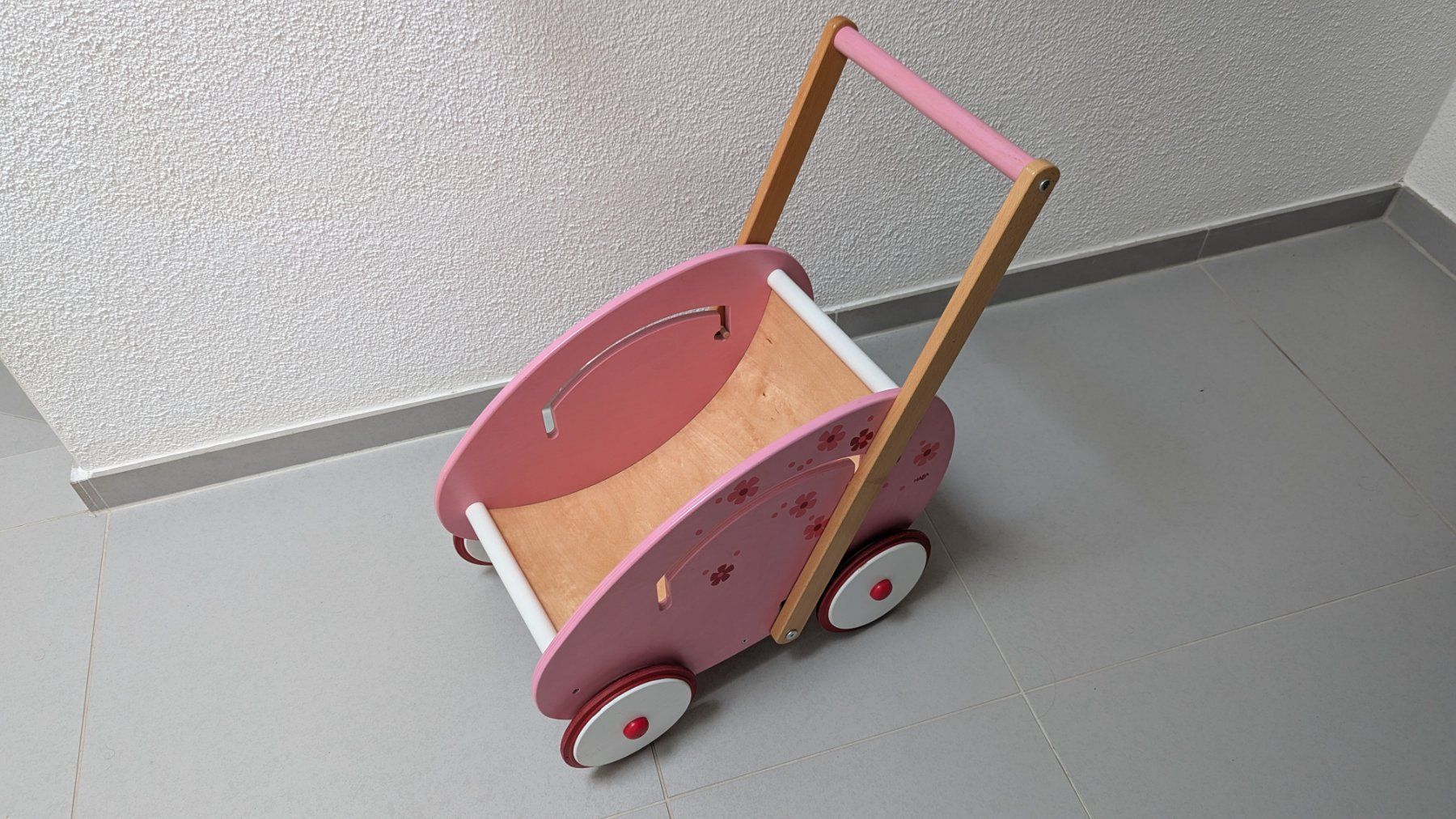 Haba Puppenwagen: HABA Puppenwagen – Gebraucht aus Adligenswil von Enigma