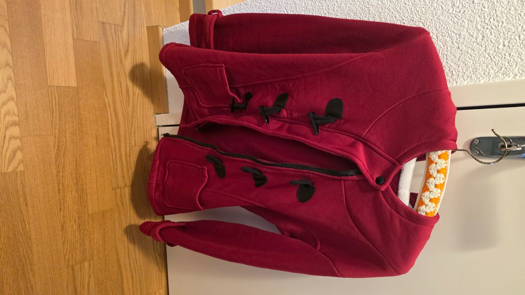 Giacche: Warme, rote Winterjacke, Grösse M. – Usato da Gränichen venduto da Namchii