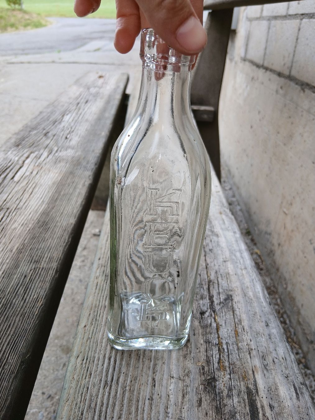 Bottiglie: Glasflasche mit Aufschrift "KEUCH"  – Usato da Schönenberg ZH venduto da YesSt 3