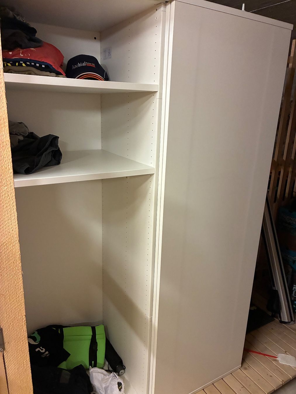 Ikea Armoires: Kleiderschrank IKEA – D'occasion à Illighausen par stockerjoel 1