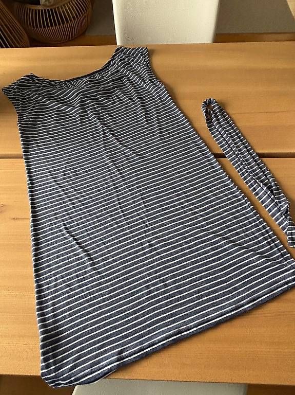 Esprit Vestiti: Esprit Kleid mit Bindegürtel Gr. S – Usato da Bülach venduto da marspi 2
