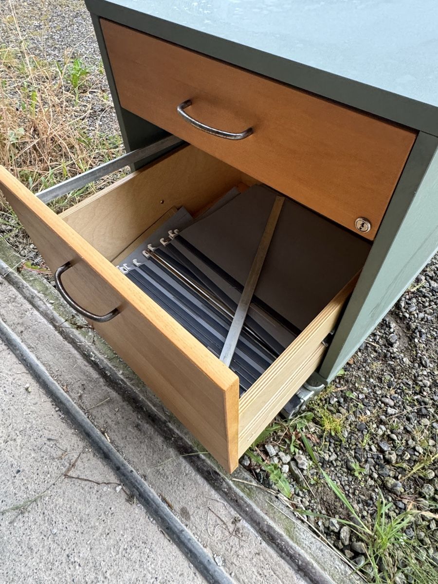 Cassettiere: Kleine Kommode auf Rollen – Usato da Knonau venduto da val_sn6b 3