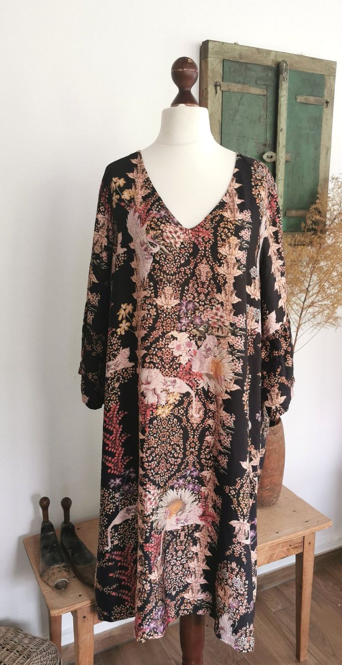 Cream Vestiti: Cream sehr schönes Kleid Gr. 46/48 – Usato da gachnang venduto da tibus1