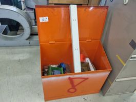 39. Metall Box / Werkzeug Kiste