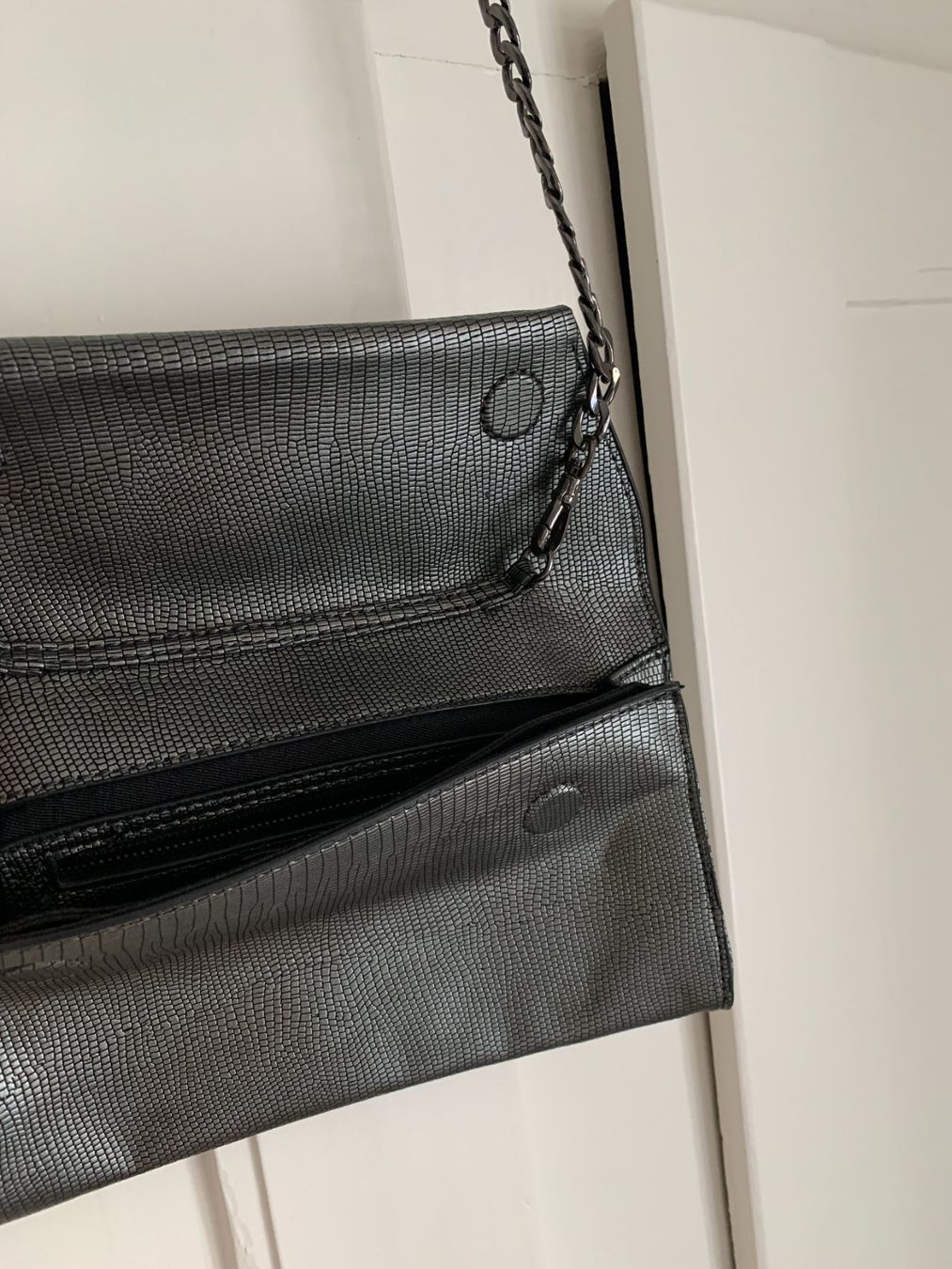 Zara Borse da donna: ZARA - Umhängetasche Clutch grau-silbern – Usato da Zürich venduto da Diazaio 2