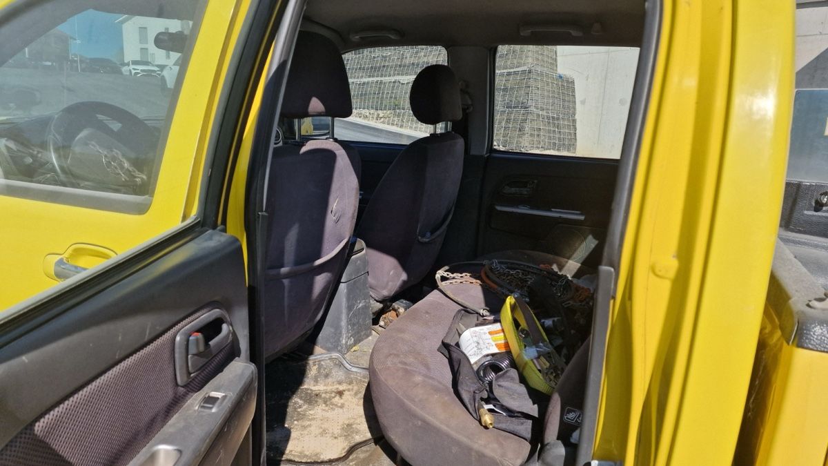 Isuzu Veicoli commerciali: ISUZU TFS86 mit Schneepflug  – Usato da Immensee venduto da Finoli.ch 6