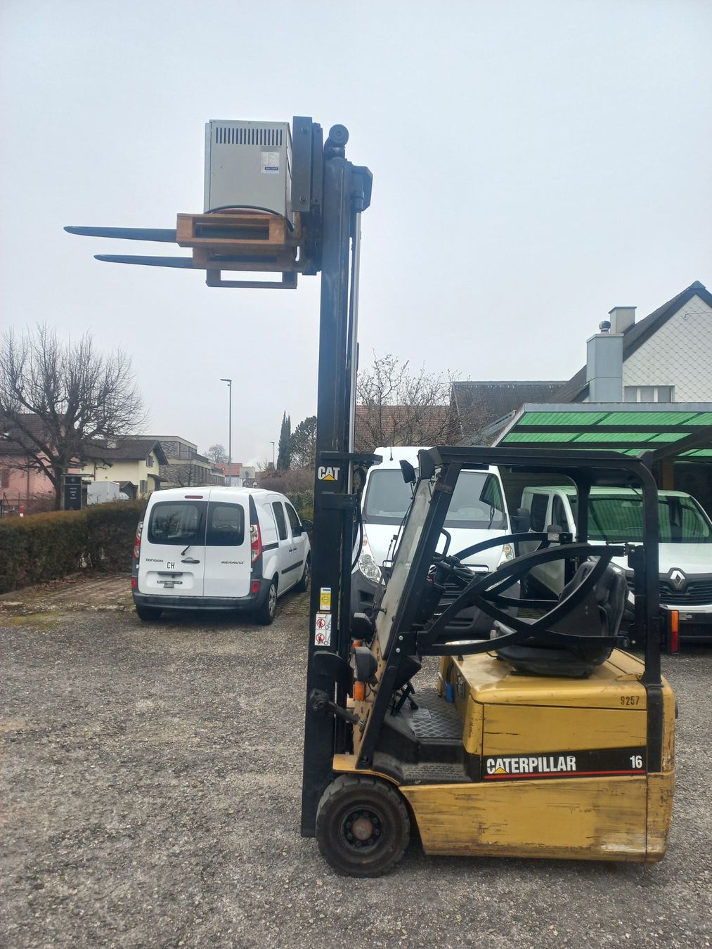 Caterpillar Gabelstapler & Hubwagen: Stapler Cat Elektrostapler Caterpillar EP16KT , Vollfreihub – Gebraucht aus Dulliken von mopar030