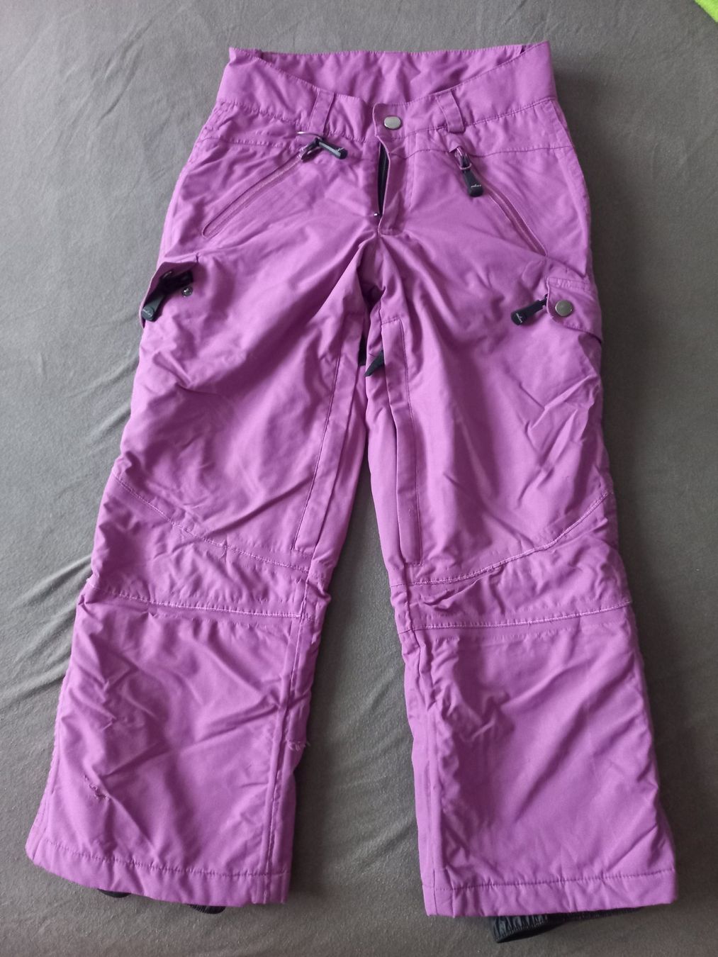 Pantaloni: Skihose Obscure gr.128 – Usato da Bachenbülach venduto da enigmatic