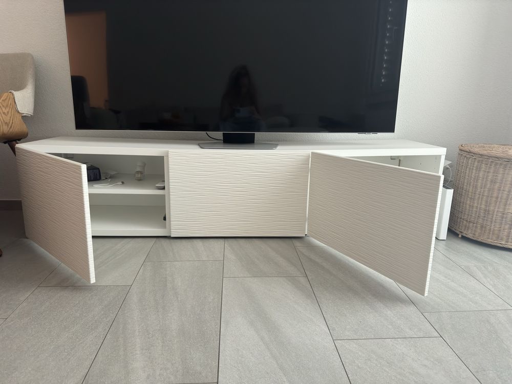 Sideboard / TV-Kommode mit 3 Türen weiss (Neu (gemäss Beschreibung)) in ...