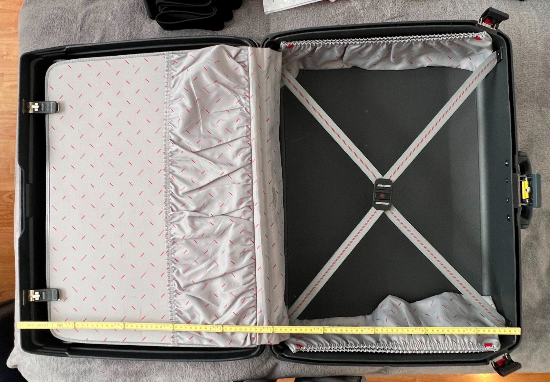 Samsonite Valigie: Samsonite Koffer Rollkoffer ca 68x50cm – Usato da Lodrino venduto da Stema 4