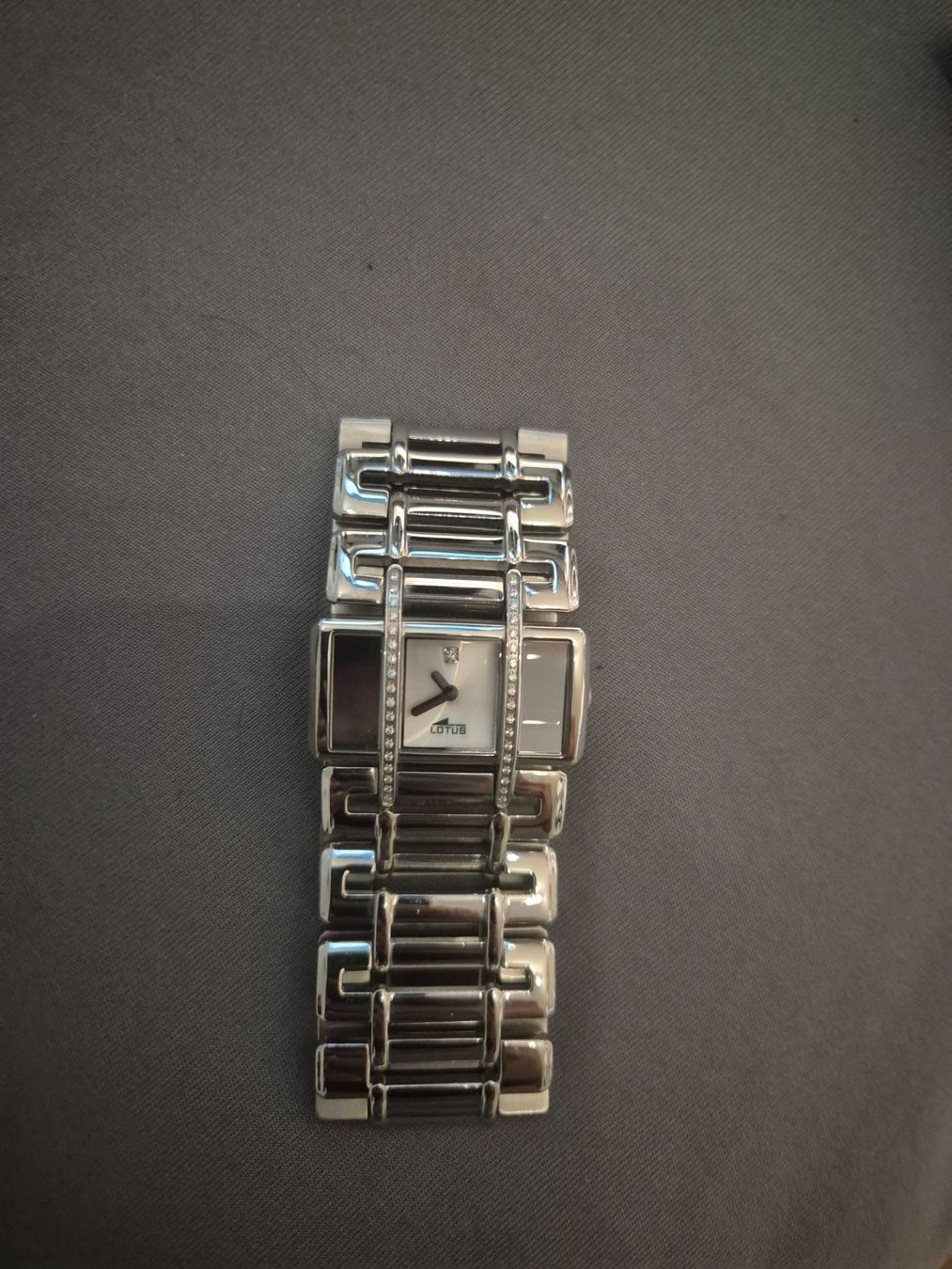 Lotus Orologi: Lotus Damenuhr, Silber, neuwertig – Nuovo e nell'imballaggio originale da Glattfelden venduto da Jenoptik 2