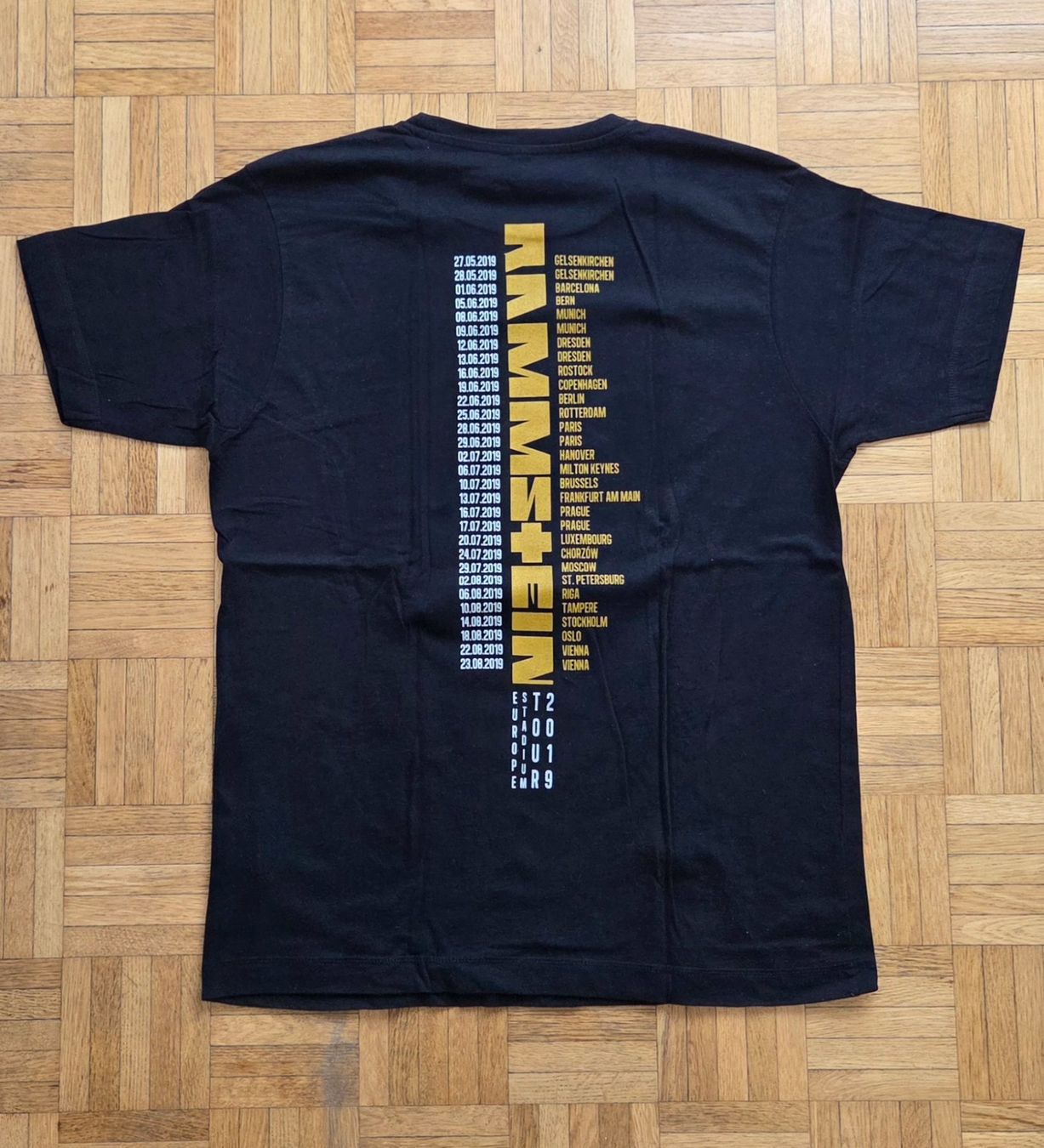 T-shirt: Rammstein T-Shirt Stadium Tour 2019 – Usato da Brüttisellen venduto da ruebli-fan13 1