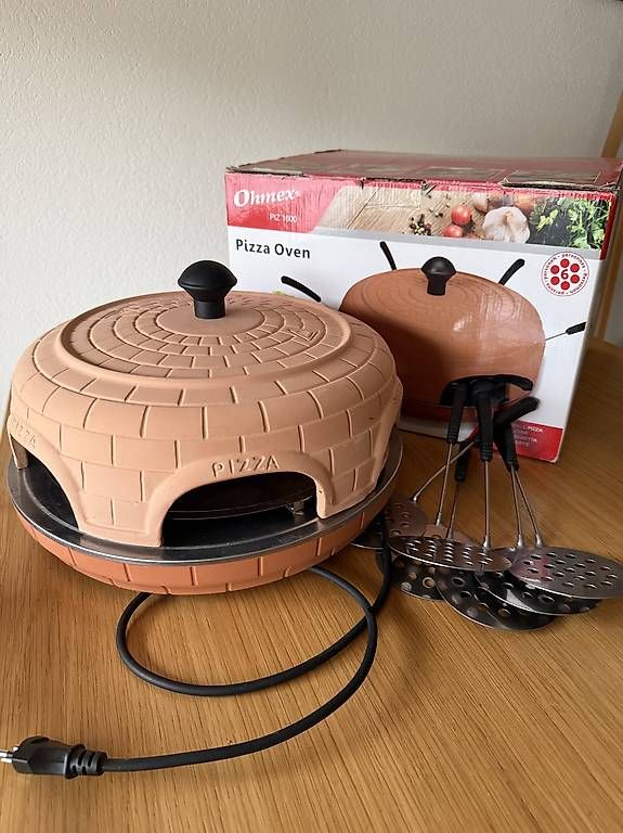 Pizzaofen: Four à pizza Ohmex  très bon état – Gebraucht aus Sion von san_g_68