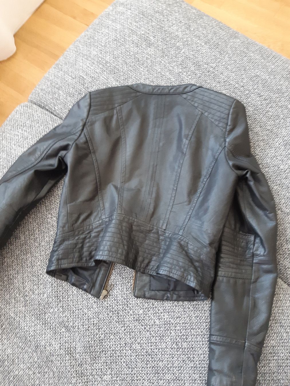 Jacken: Lederjacke Grösse 34 – Gebraucht aus Rotkreuz von PrelovedPicks 4