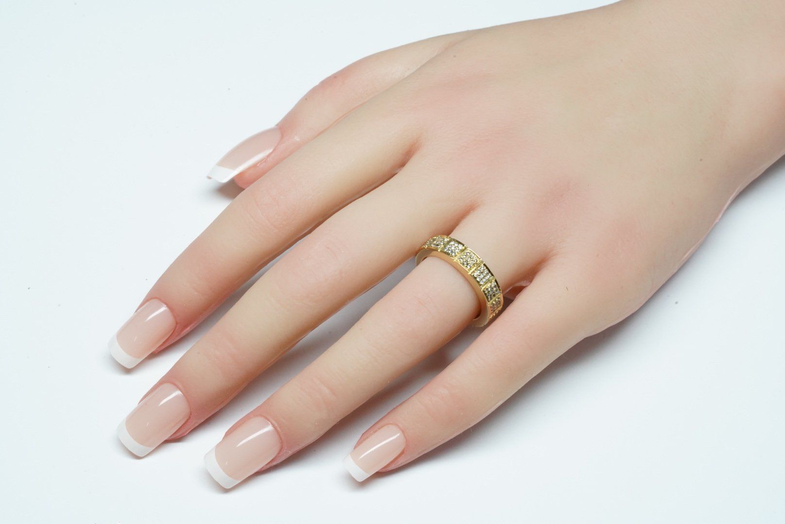 Ringe: 18k Gelbgold Fingerring mit Diamanten – Gebraucht aus Bülach von Re-Jewelled 5
