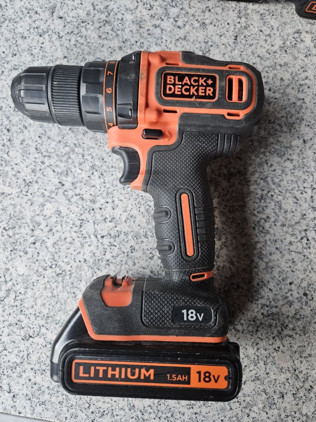 Bohrmaschinen: visseuse/perceuse Black & Decker – Gebraucht aus Tramelan von Vipers1