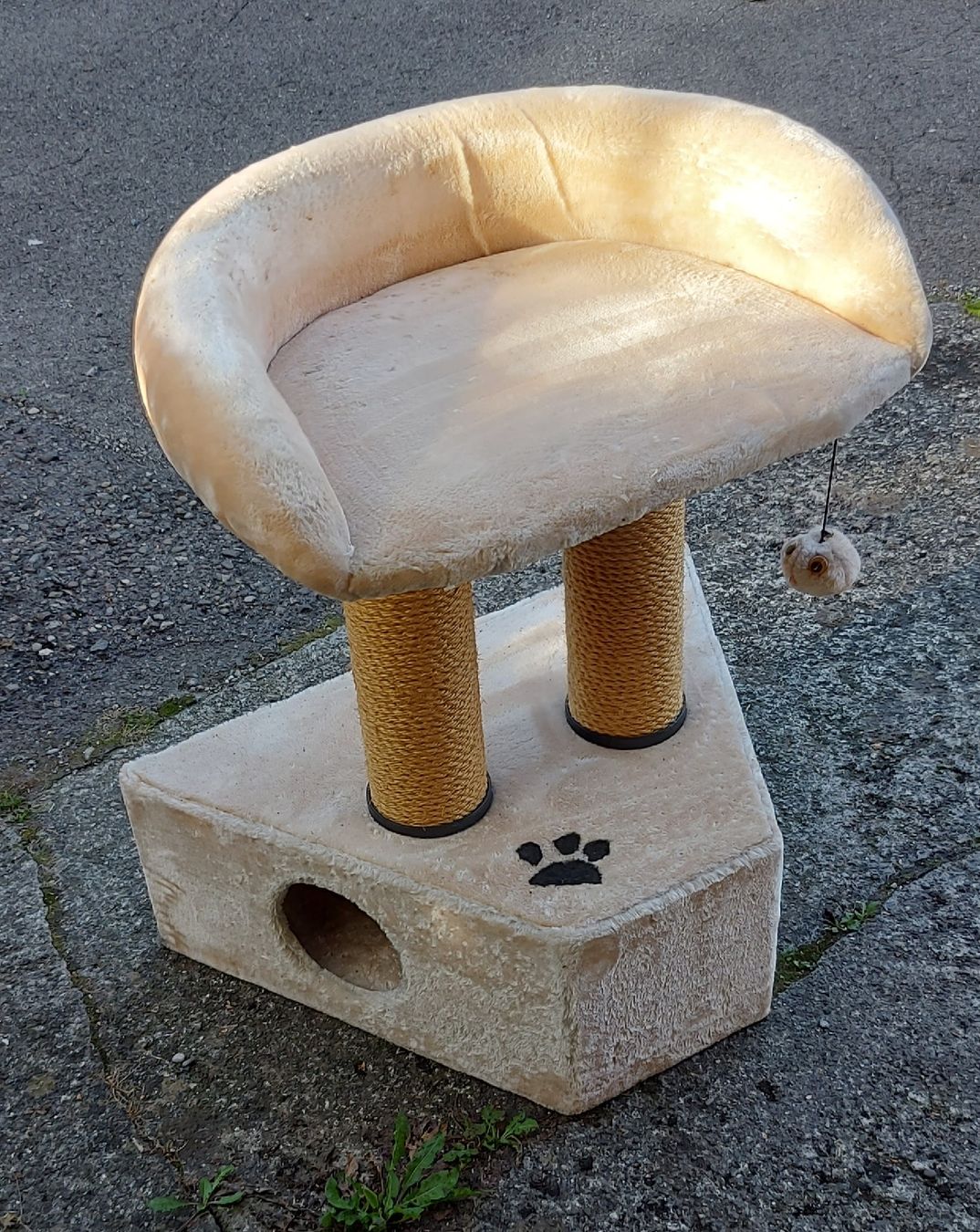 Katzenbaum - Kratzbaum: Katzenbaum – Neu (gemäss Beschreibung) aus Hochdorf von beat_r