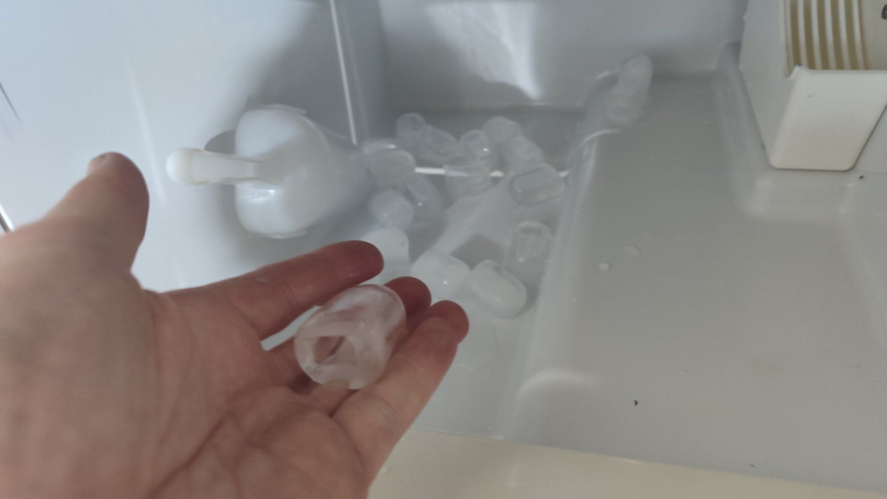 Küchengeräte: Eismaschine Icematic E35 gebraucht. – Gebraucht aus Laufen von ale_m29m 4