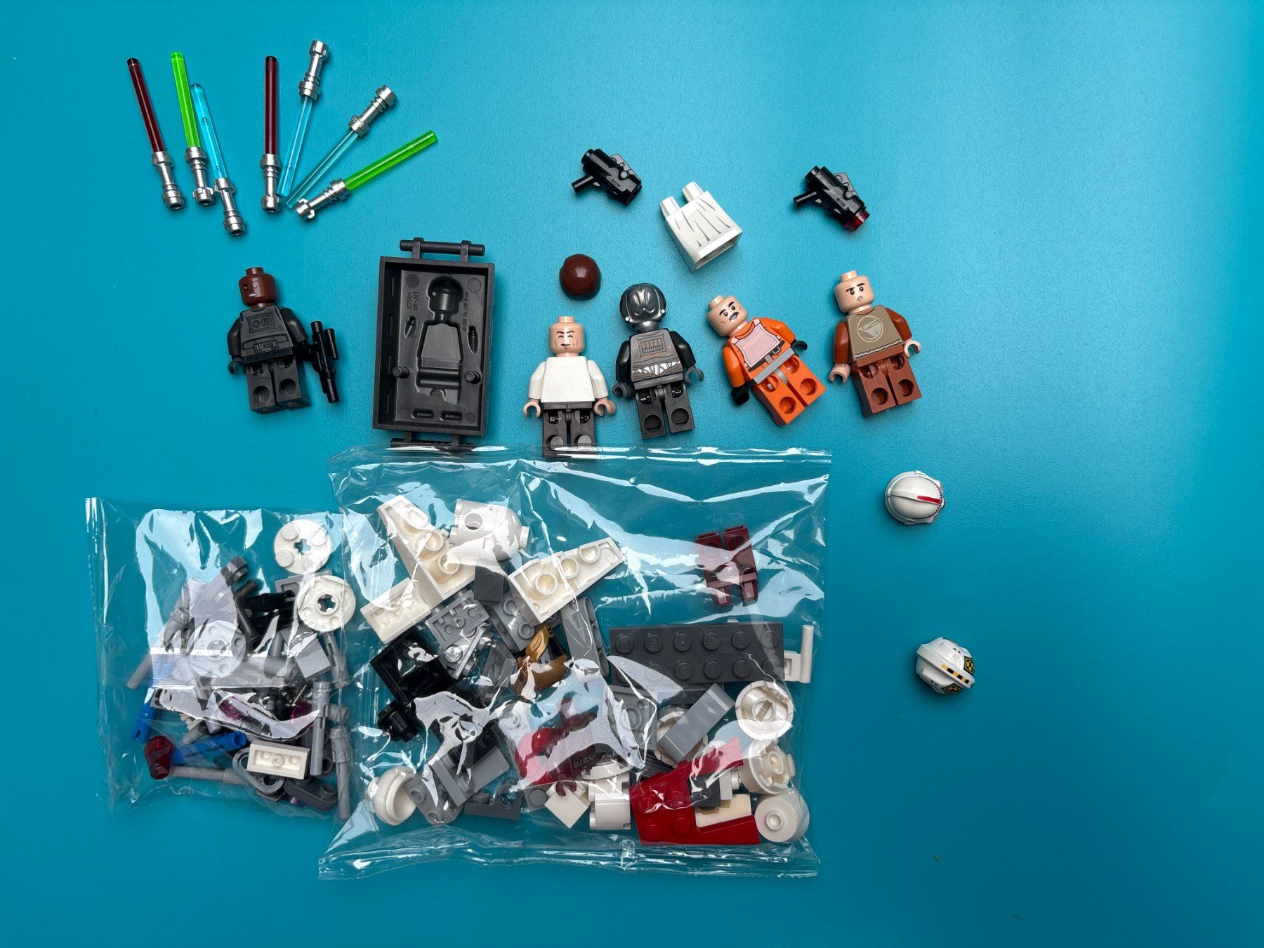 Lego Kit di costruzioni: Diverse Star Wars Minifiguren und Microfighter – Usato da Elgg venduto da Jo_Naj 2