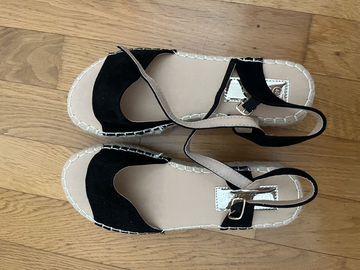 Scarpe da donna: Plateausandalette Schwarz – Usato da Zürich venduto da JB23JB 1