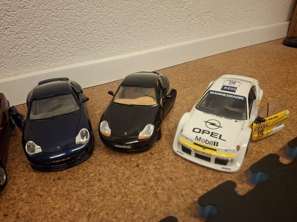 Modellini d'auto: Modellautos 1:18 – Usato da Therwil venduto da Johndo01 1