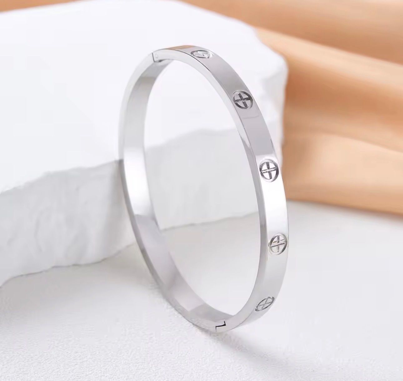 Bracciali & Braccialetti: Bracelet en acier inoxydable – Nuovo e nell'imballaggio originale da Châtel-St-Denis venduto da Montclair_Swiss 1