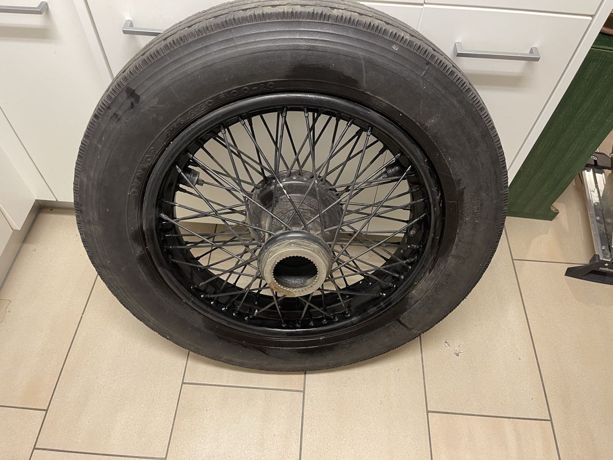 Tutti pezzi di ricambio auto: Oldtimer Rad mit Dunlop Reifen Modell unbekannt – Usato da Elsau venduto da isidobrany09