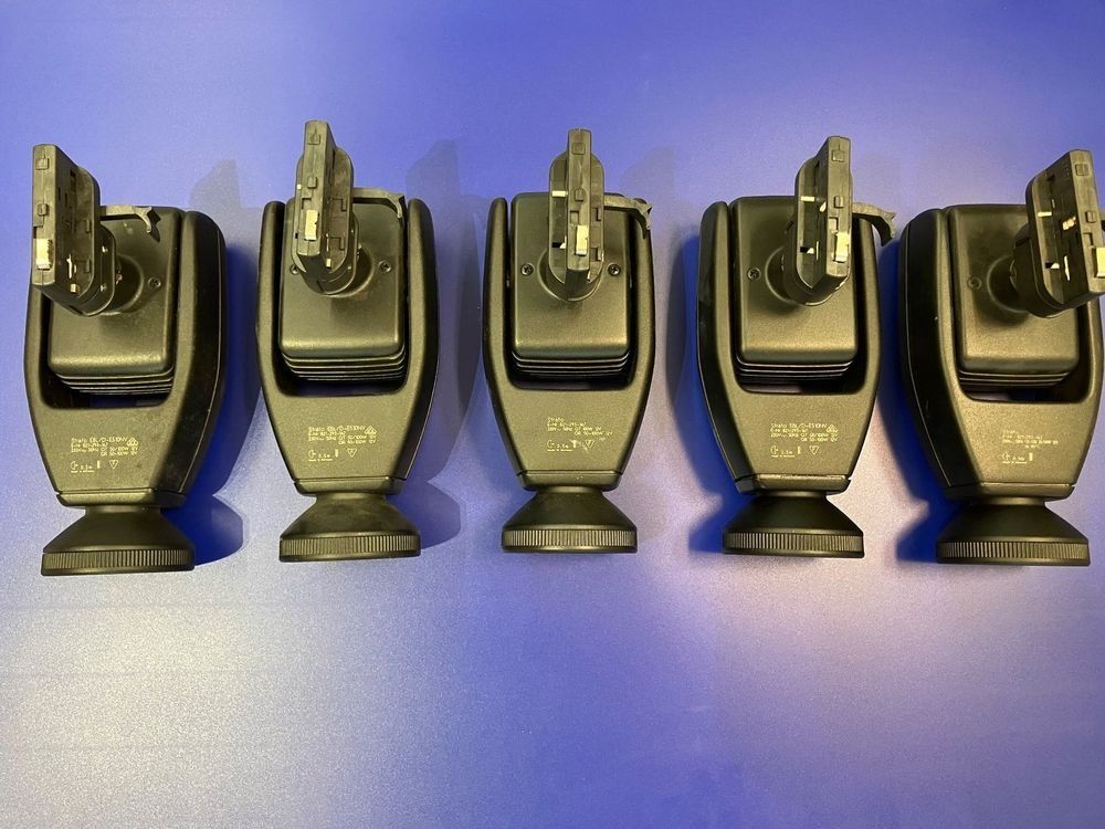 Lampade: 5 Stück AEG Strato-Halogen Strahler mit 3-Ph. Adapter – Usato da Neunkirch venduto da liquidationen_8152