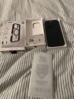 iPhone 16 Pro 128 GB Titan Schwarz – OVP + Hülle
