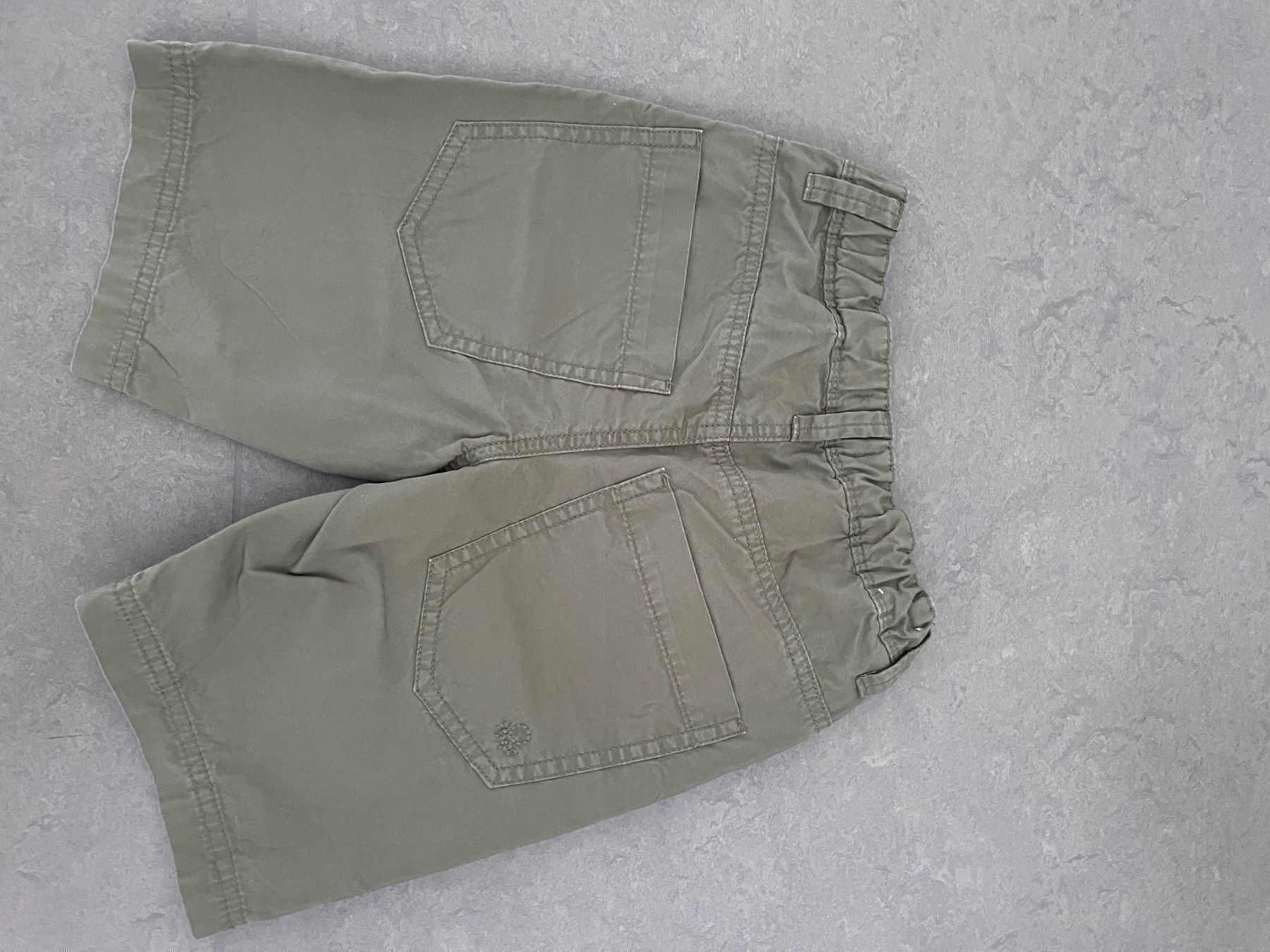 Benetton Hosen: Shorts – Neu (gemäss Beschreibung) aus Zürich von Ivona3 4
