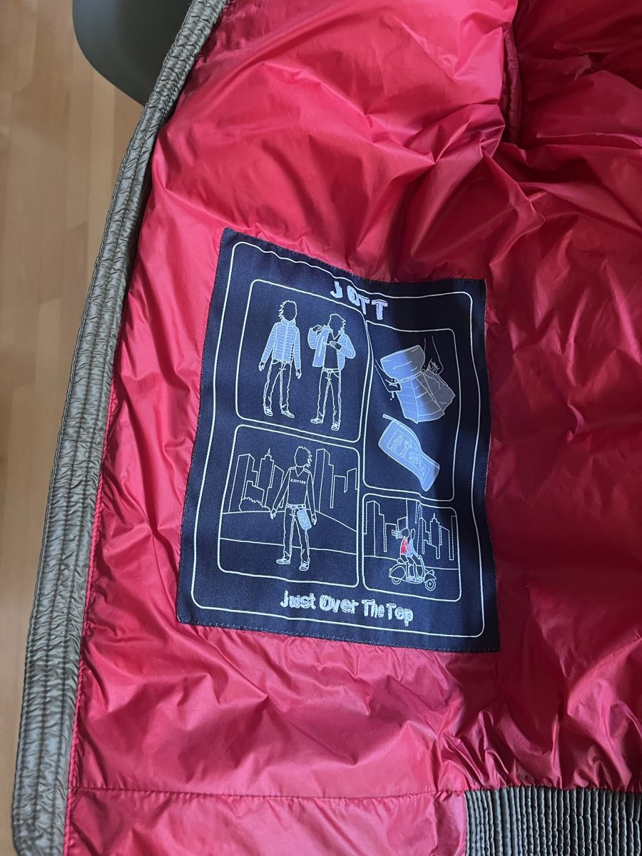 Jott Giacche: Jott Jacke – Usato da Chur venduto da Mbadimeischter 4